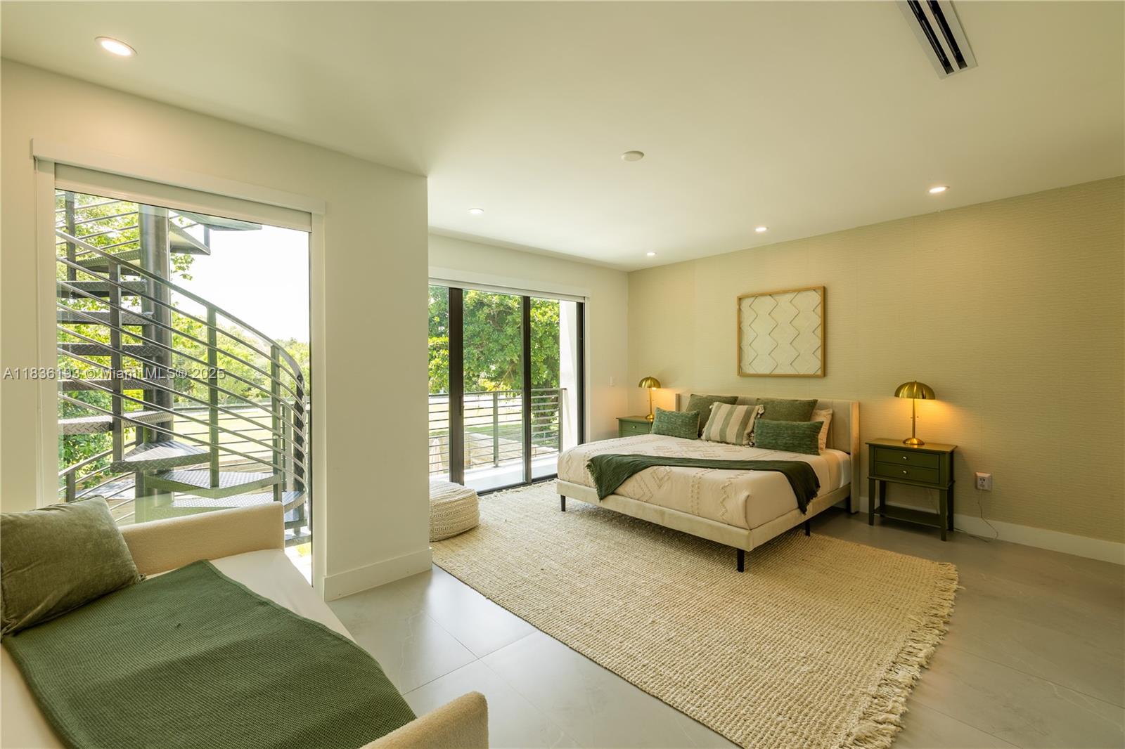 8850 NE 8th Ct # 8850