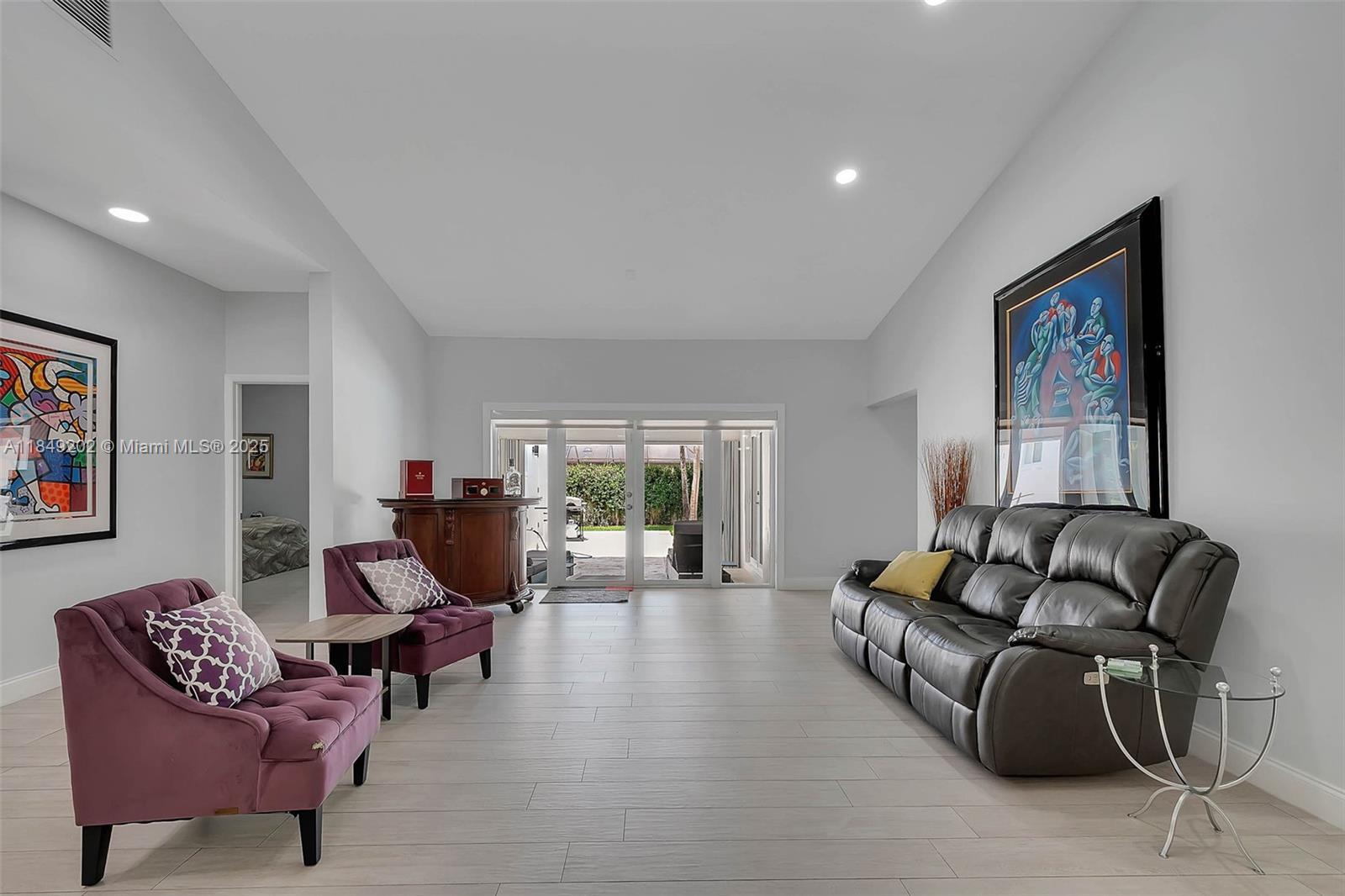 10651 SW 76th Ave, Pinecrest