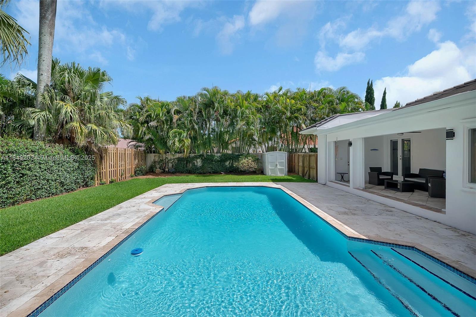 10651 SW 76th Ave, Pinecrest