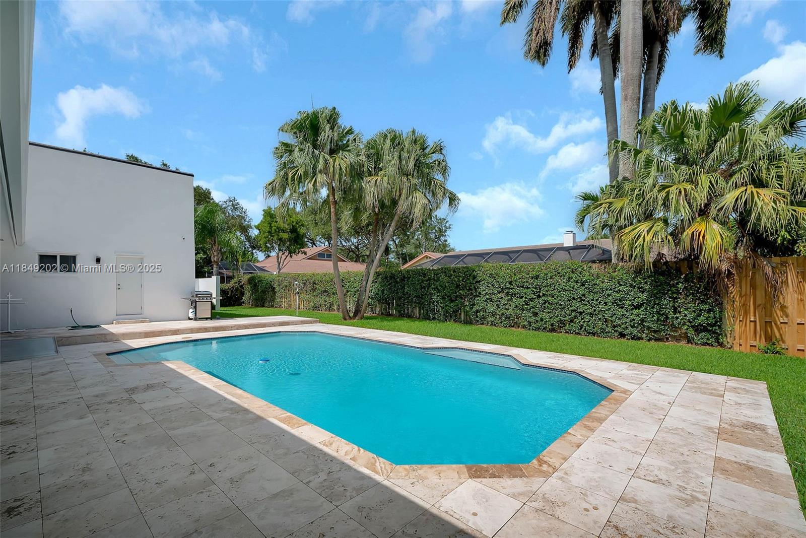 10651 SW 76th Ave, Pinecrest