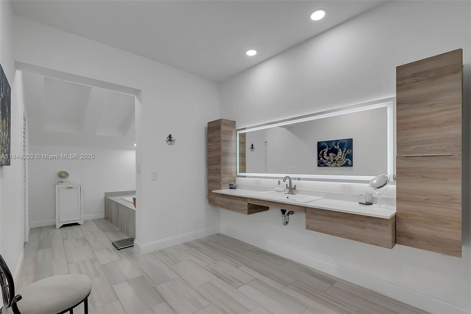 10651 SW 76th Ave, Pinecrest