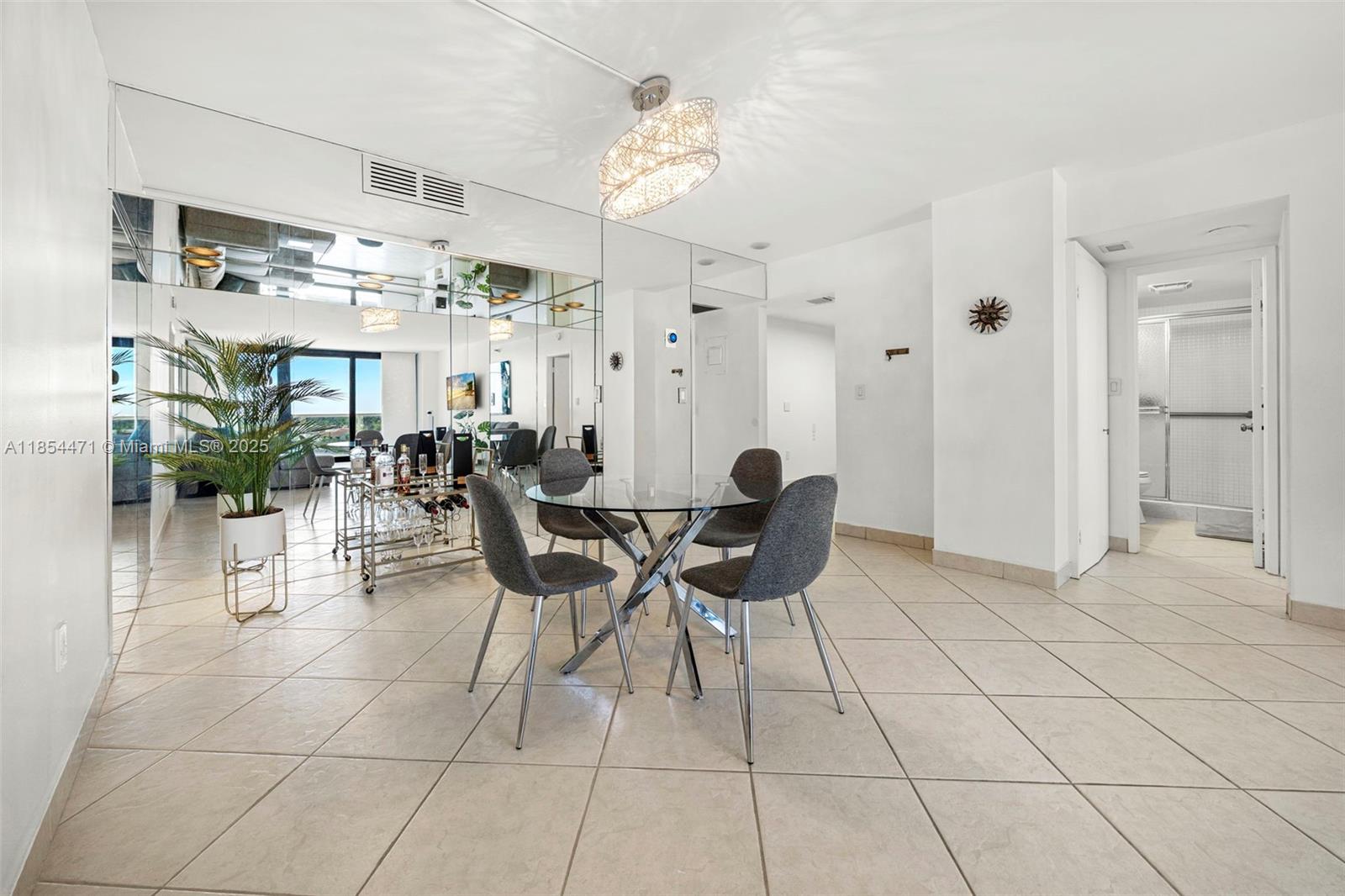 20505 E Country Club Dr # 736