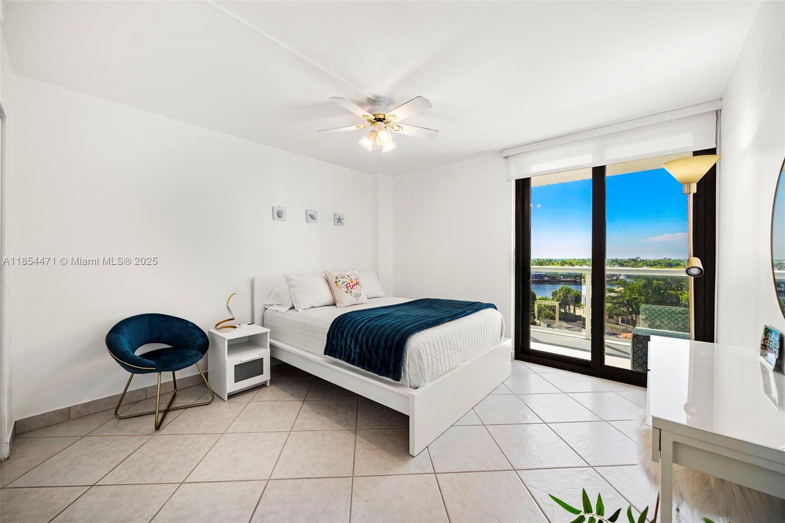 20505 E Country Club Dr # 736