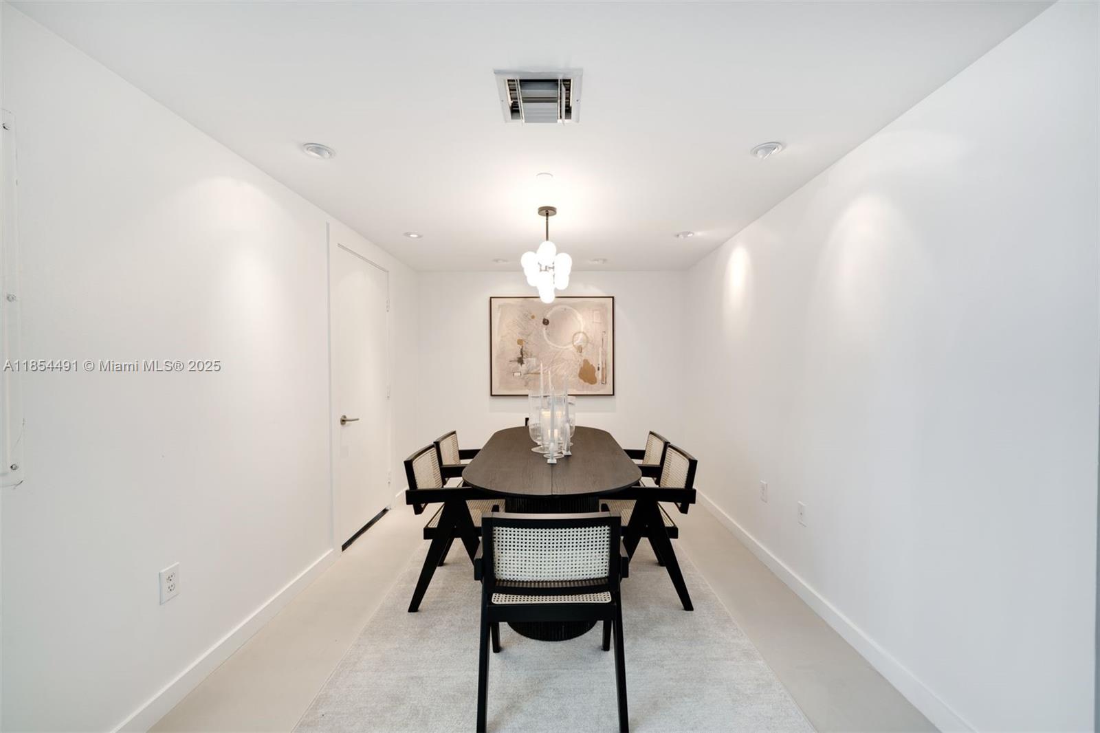 900 Biscayne Blvd # 905