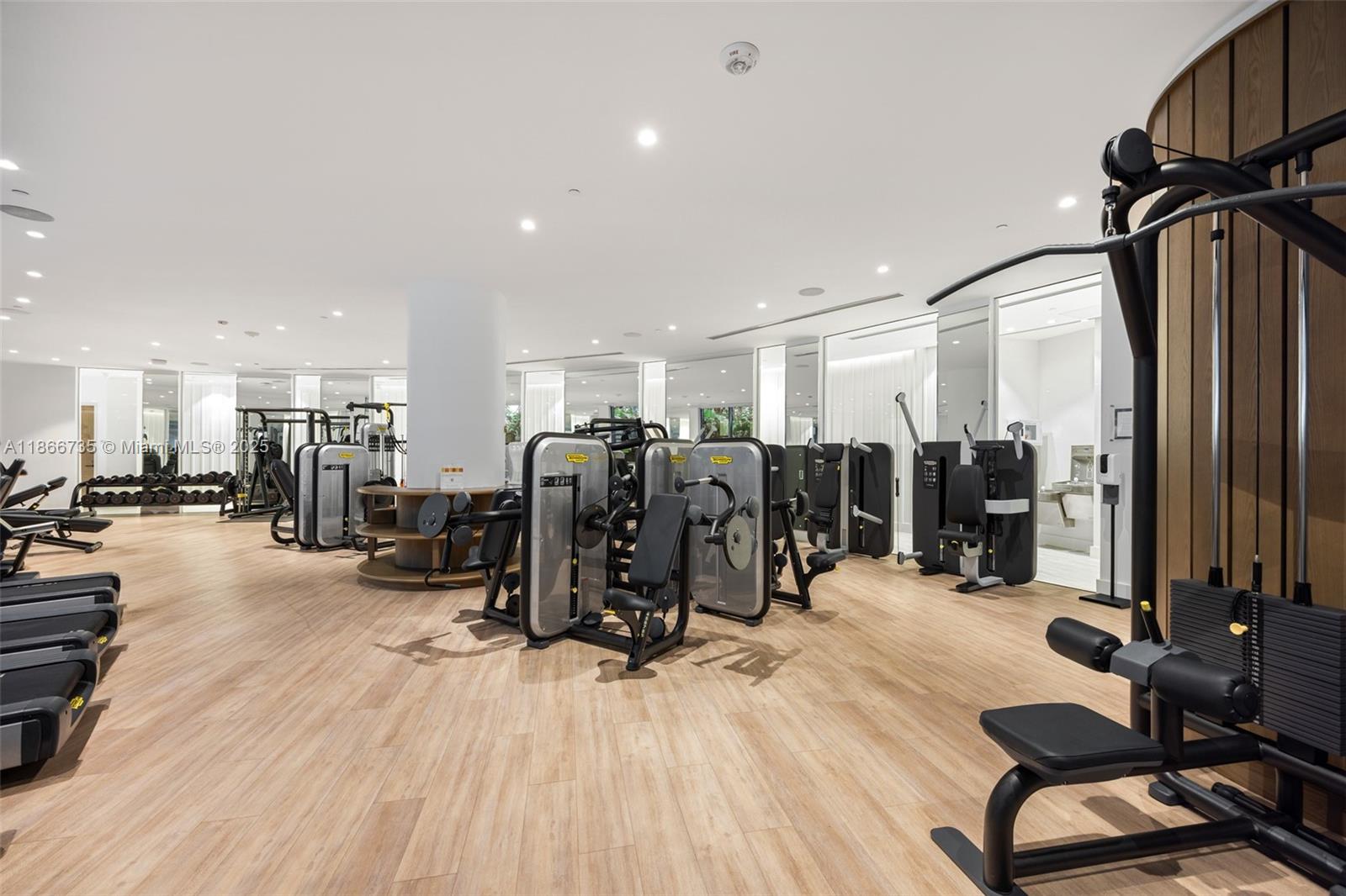 2831 S Bayshore Dr # 1701