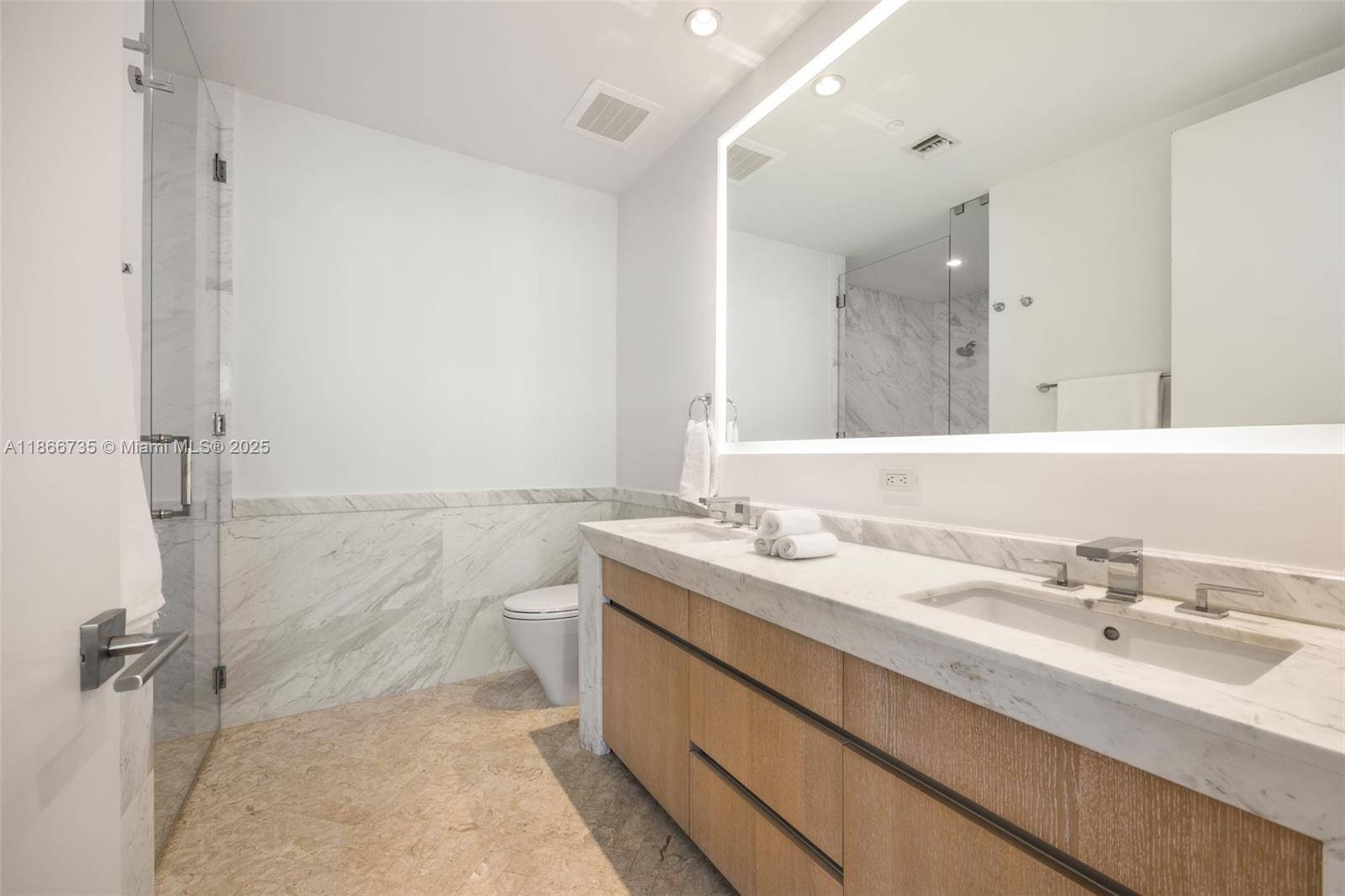 2831 S Bayshore Dr # 1701