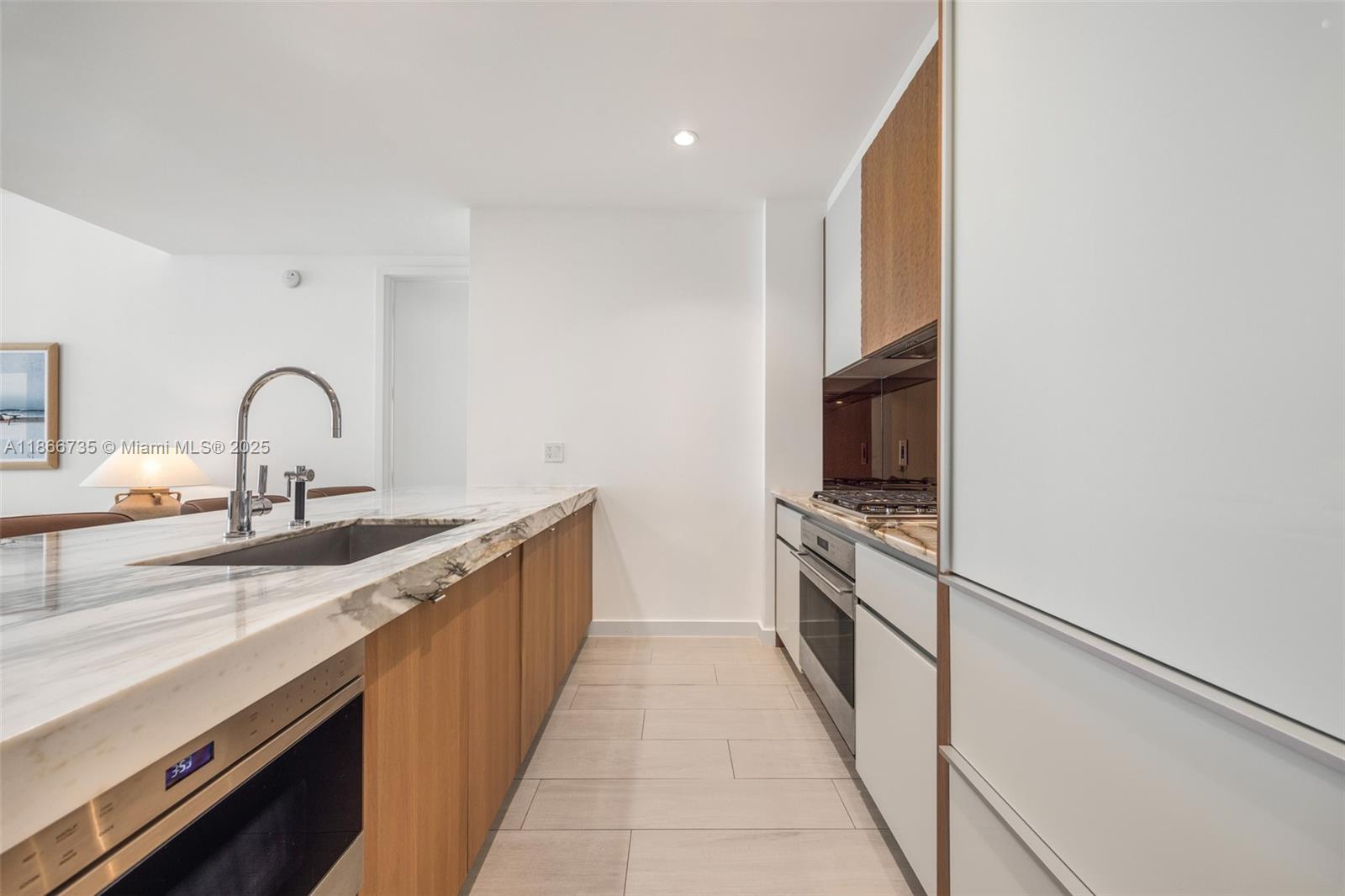 2831 S Bayshore Dr # 1701