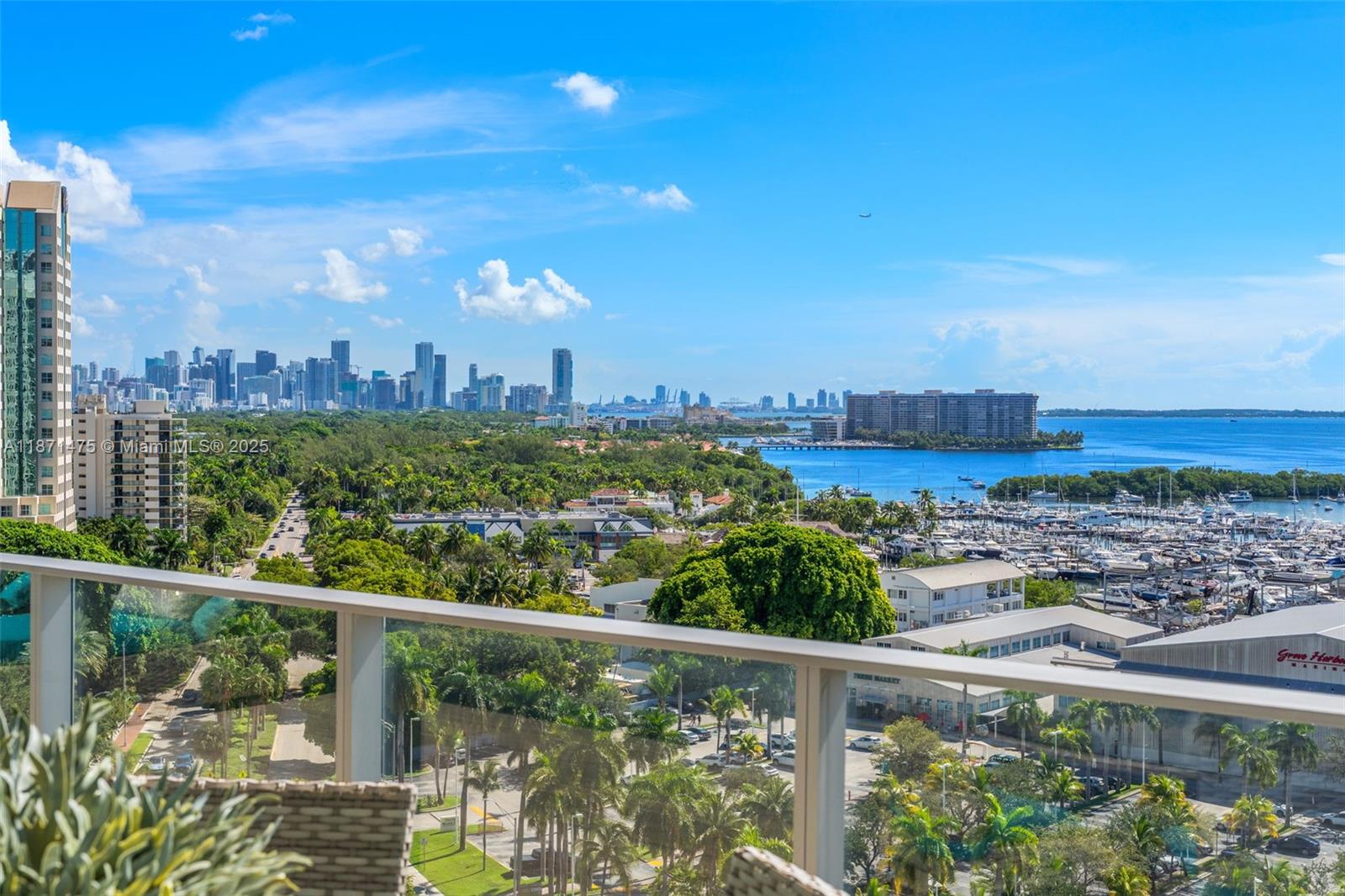 2675 S Bayshore Dr # 1103S