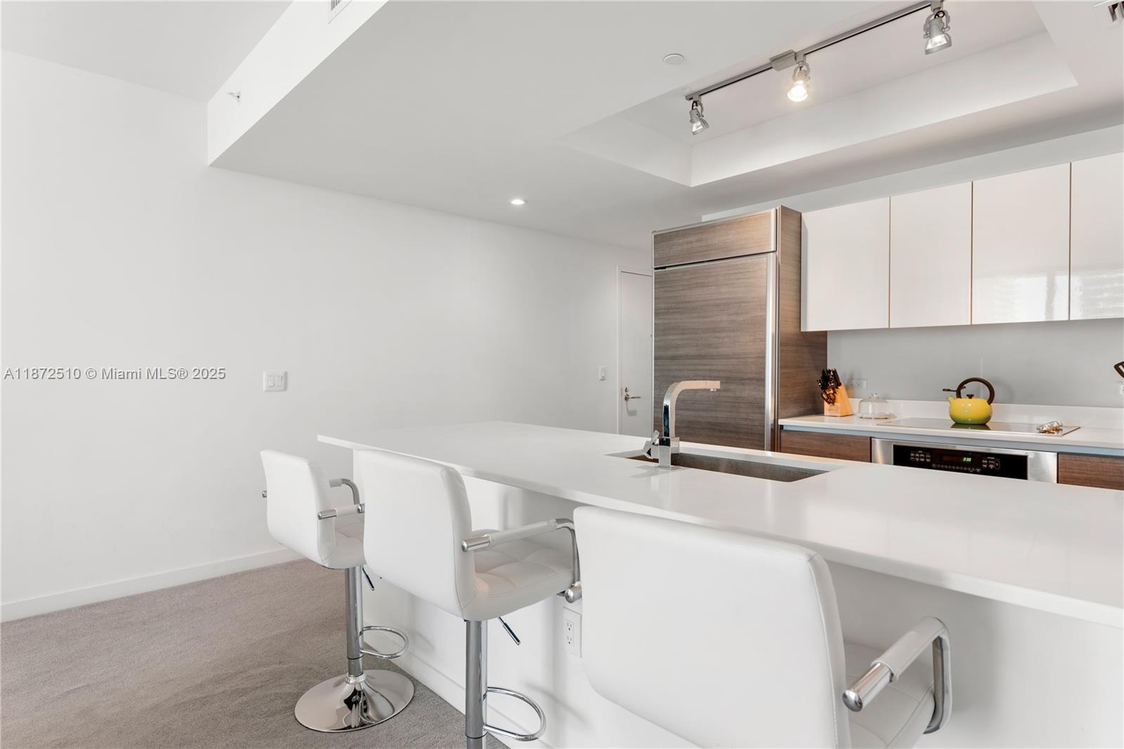 1100 S Miami Ave Unit: 2707