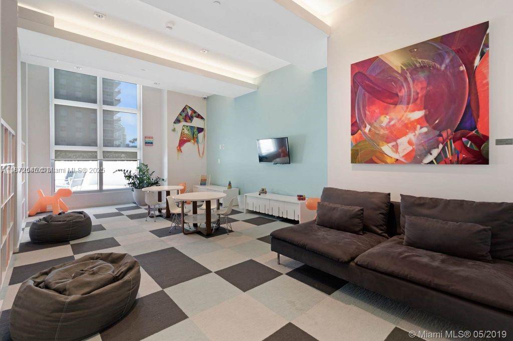 1100 S Miami Ave Unit: 2404