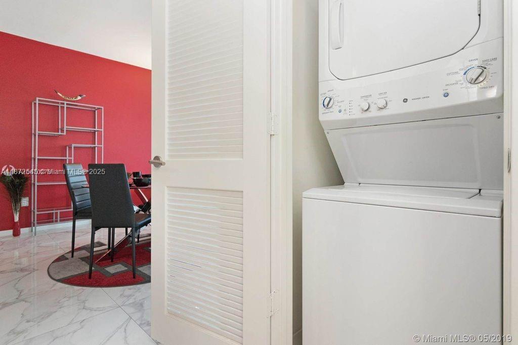 1100 S Miami Ave Unit: 2404