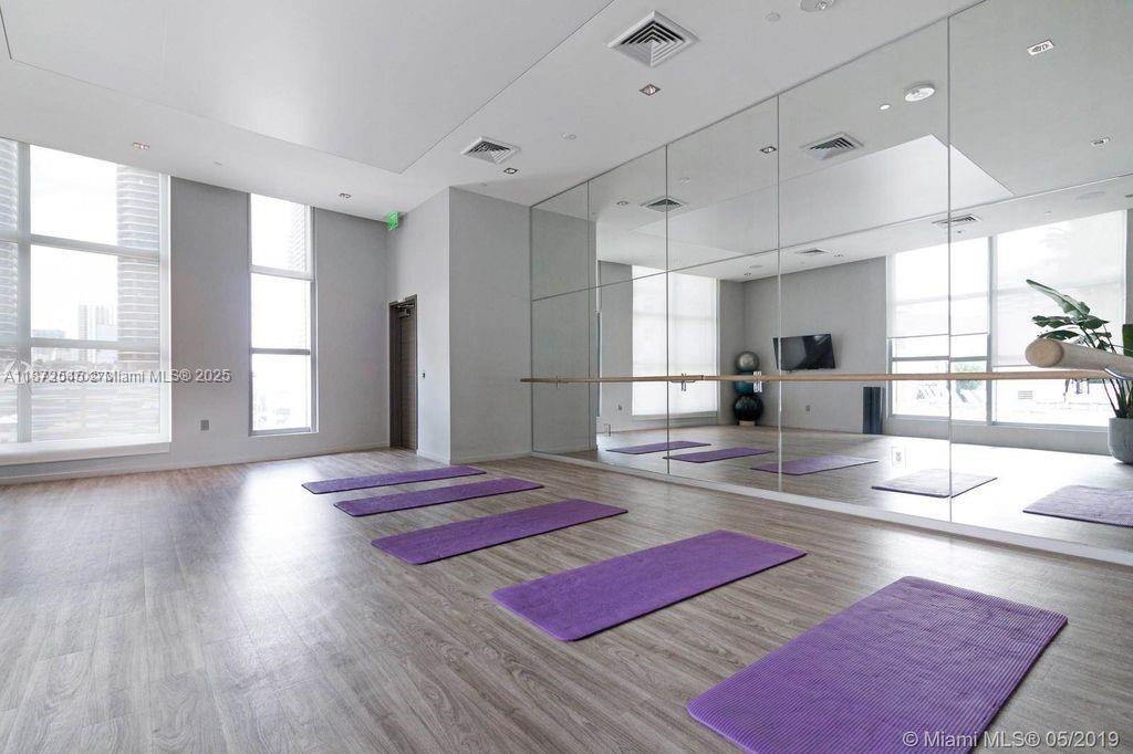 1100 S Miami Ave Unit: 2404