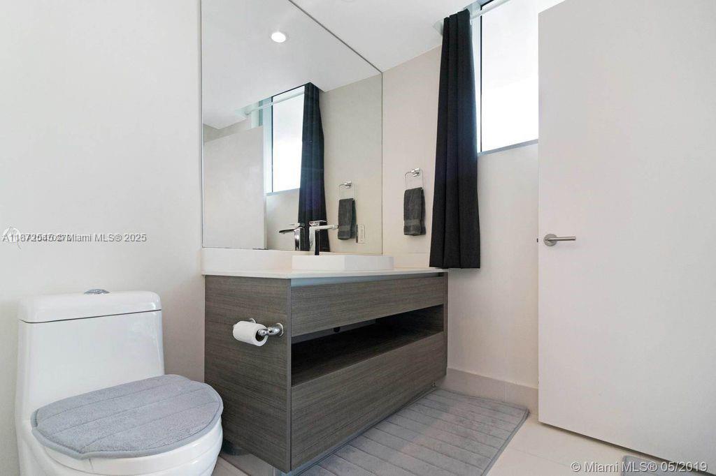 1100 S Miami Ave Unit: 2404