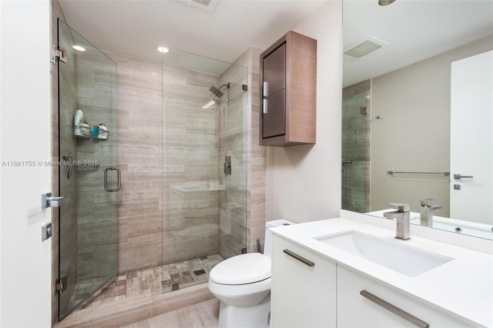 1300 Brickell Bay Dr # 1702