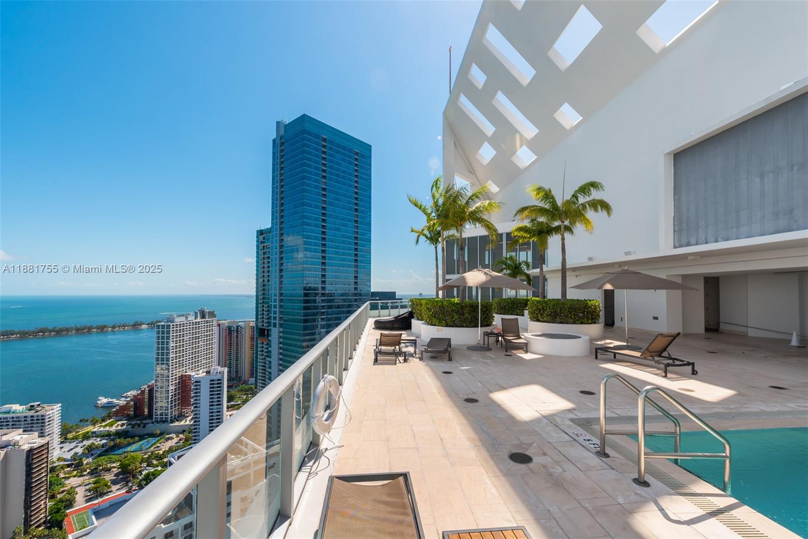 1300 Brickell Bay Dr # 1702