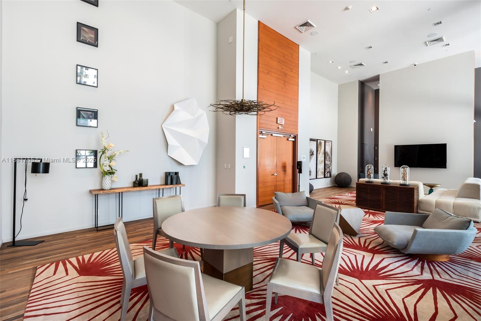 1300 Brickell Bay Dr # 1702