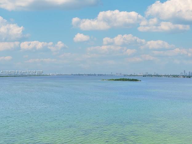 700 NE 24th St # 1006