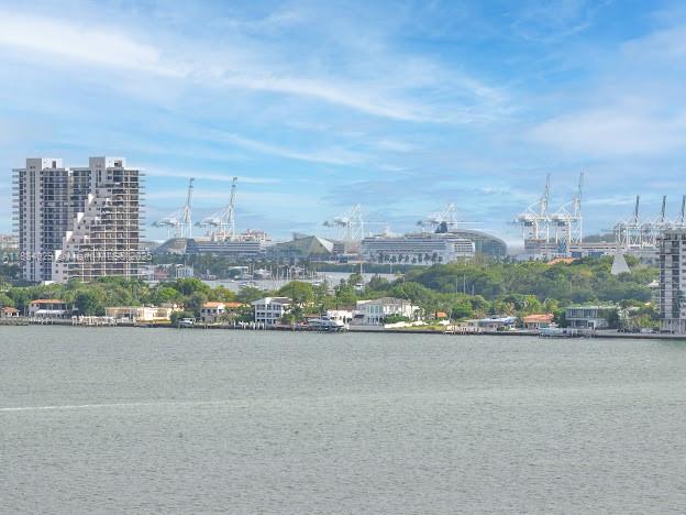 700 NE 24th St # 1006