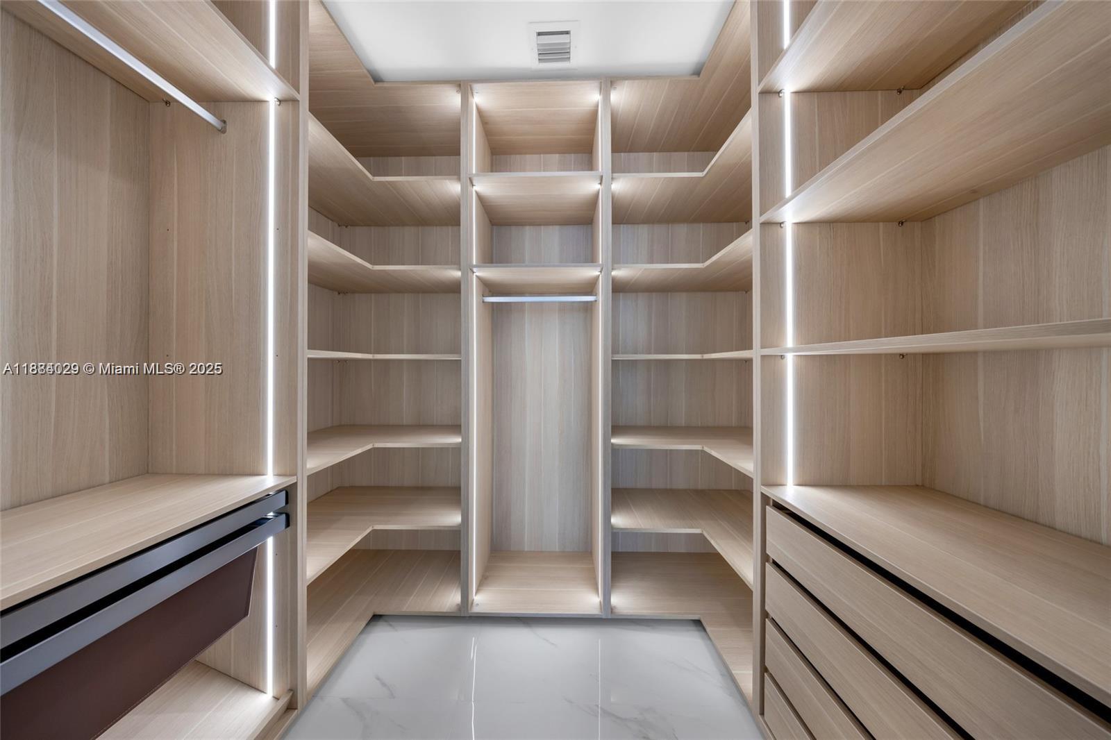 700 NE 24th St # 1006