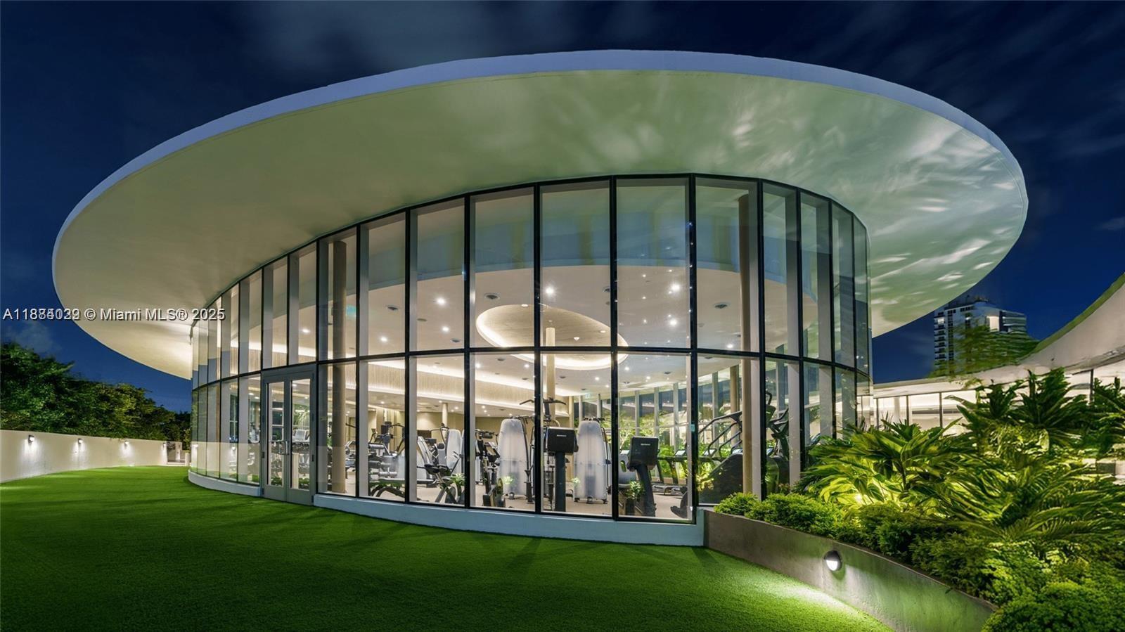 700 NE 24th St # 1006