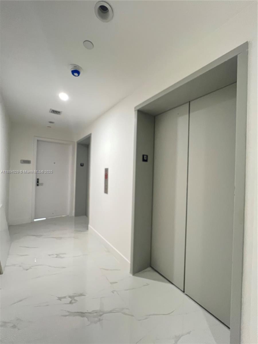 700 NE 24th St # 1006