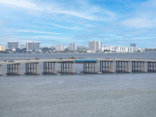 700 NE 24th St # 1006