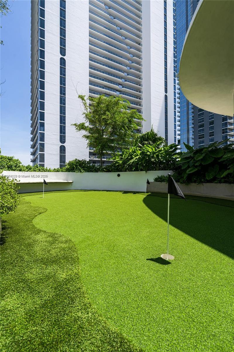 700 NE 24th St # 1006