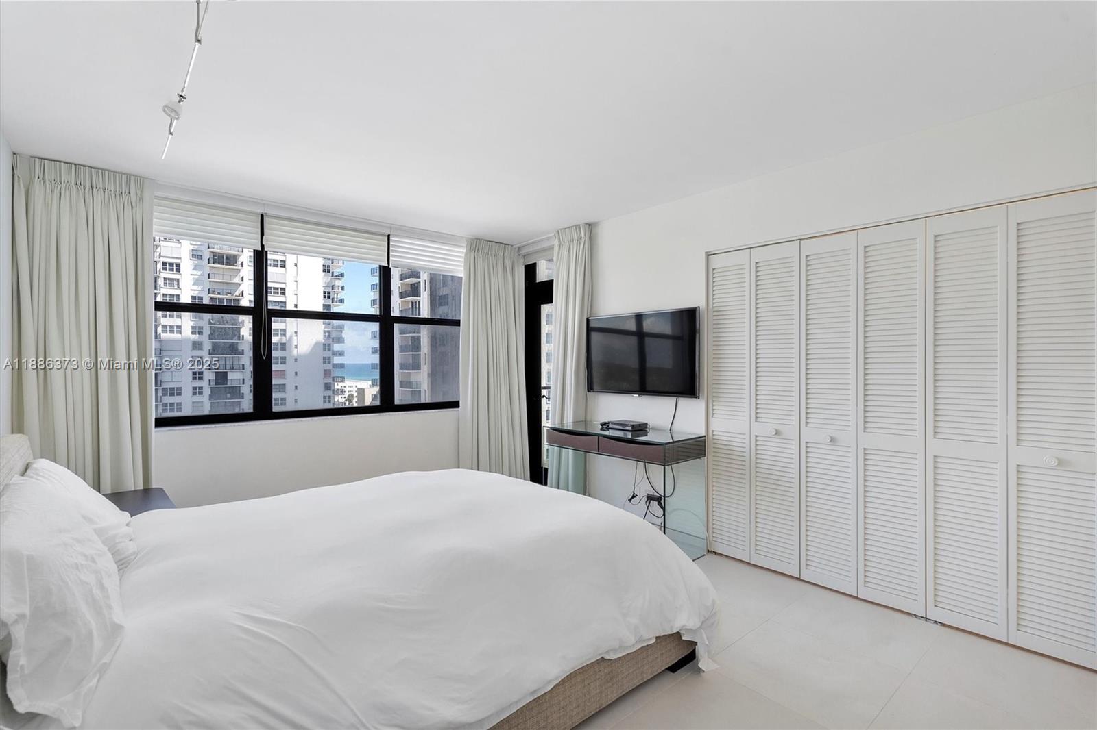 2401 S Ocean Dr # 905