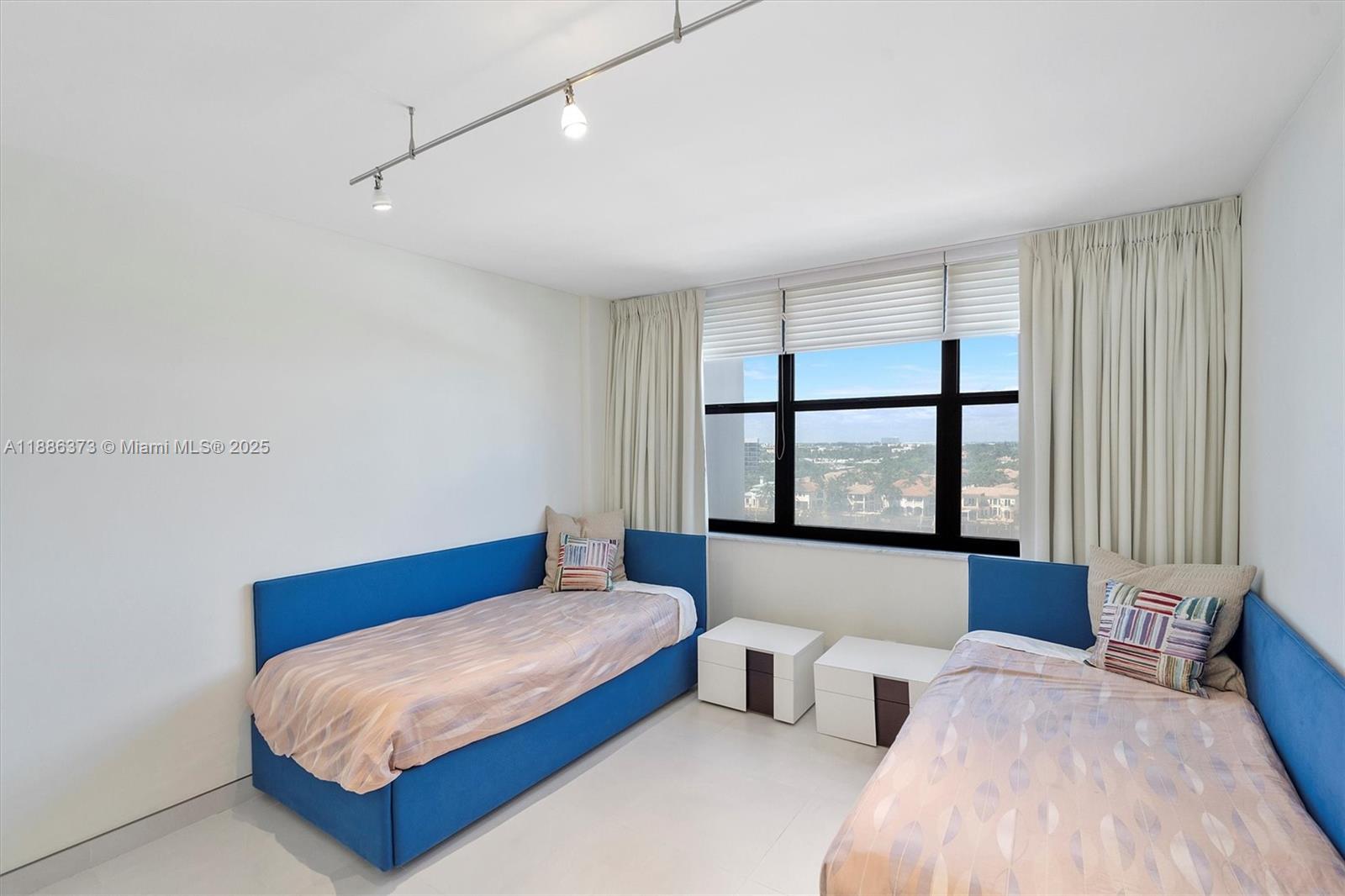 2401 S Ocean Dr # 905