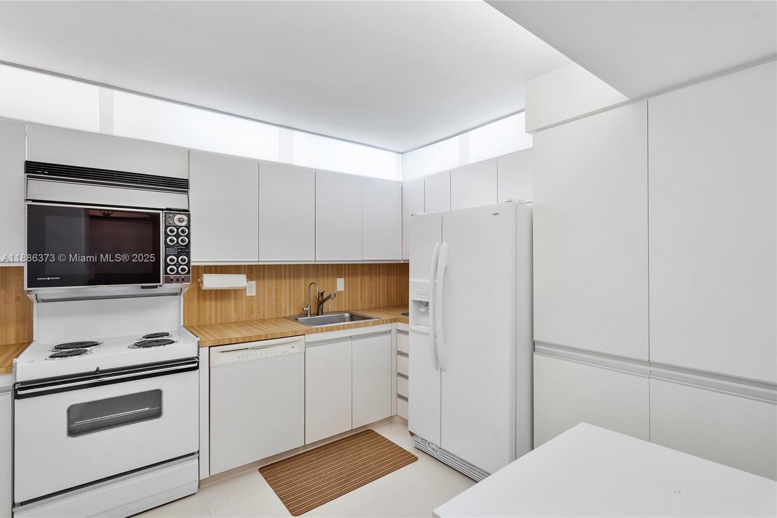 2401 S Ocean Dr # 905