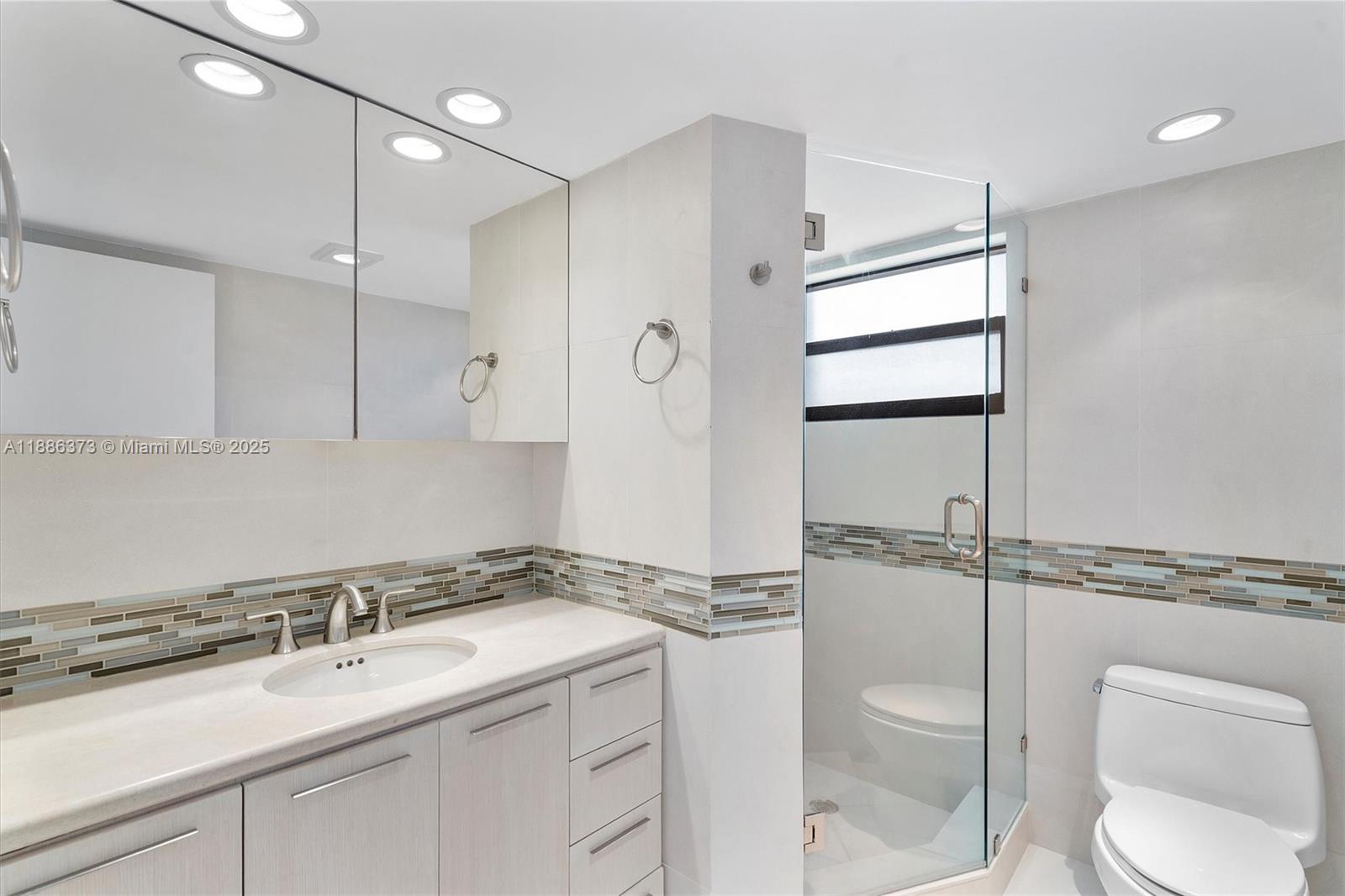 2401 S Ocean Dr # 905