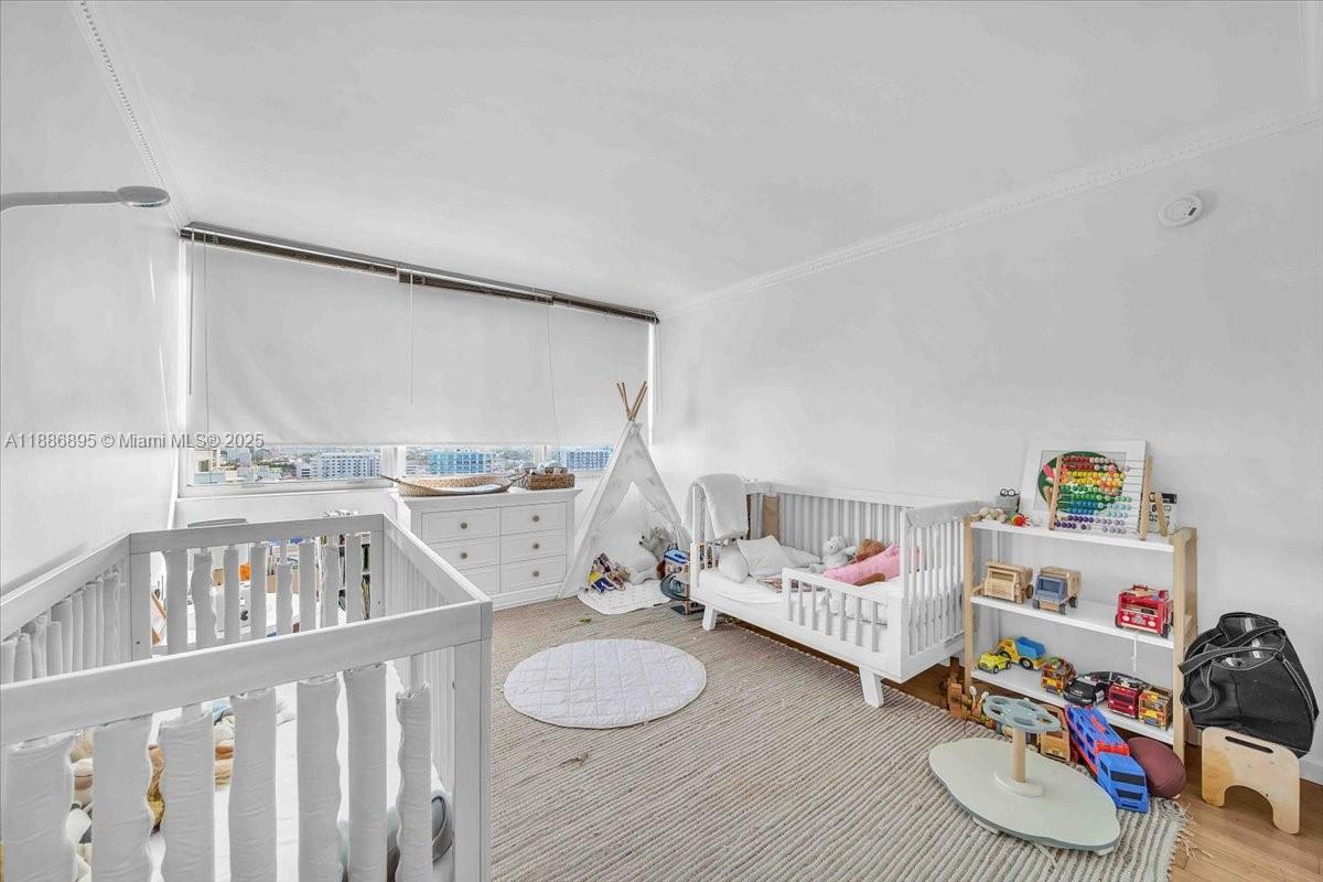 11 Island Ave # 2010