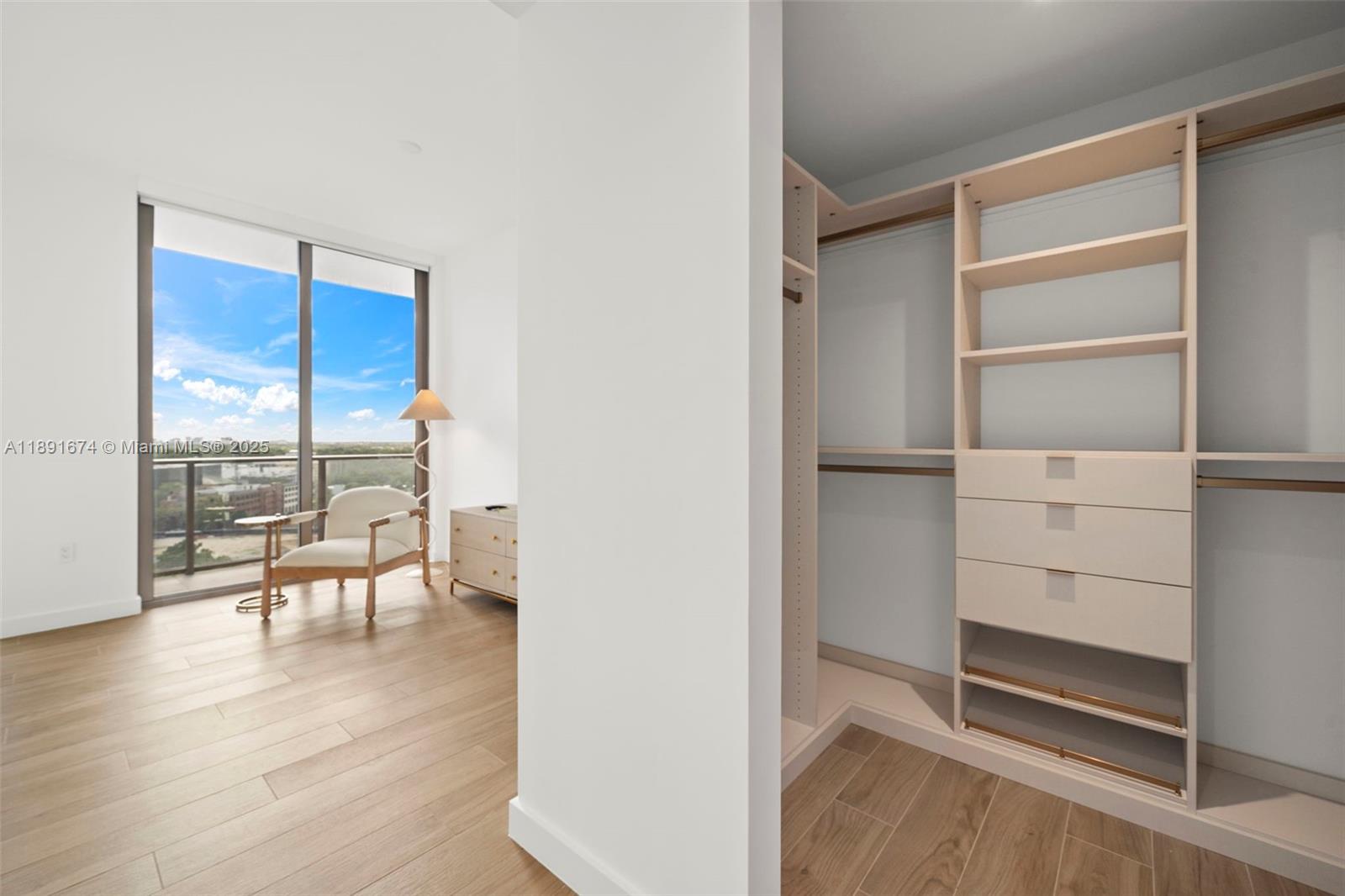 2678 Tigertail Avenue # 1101