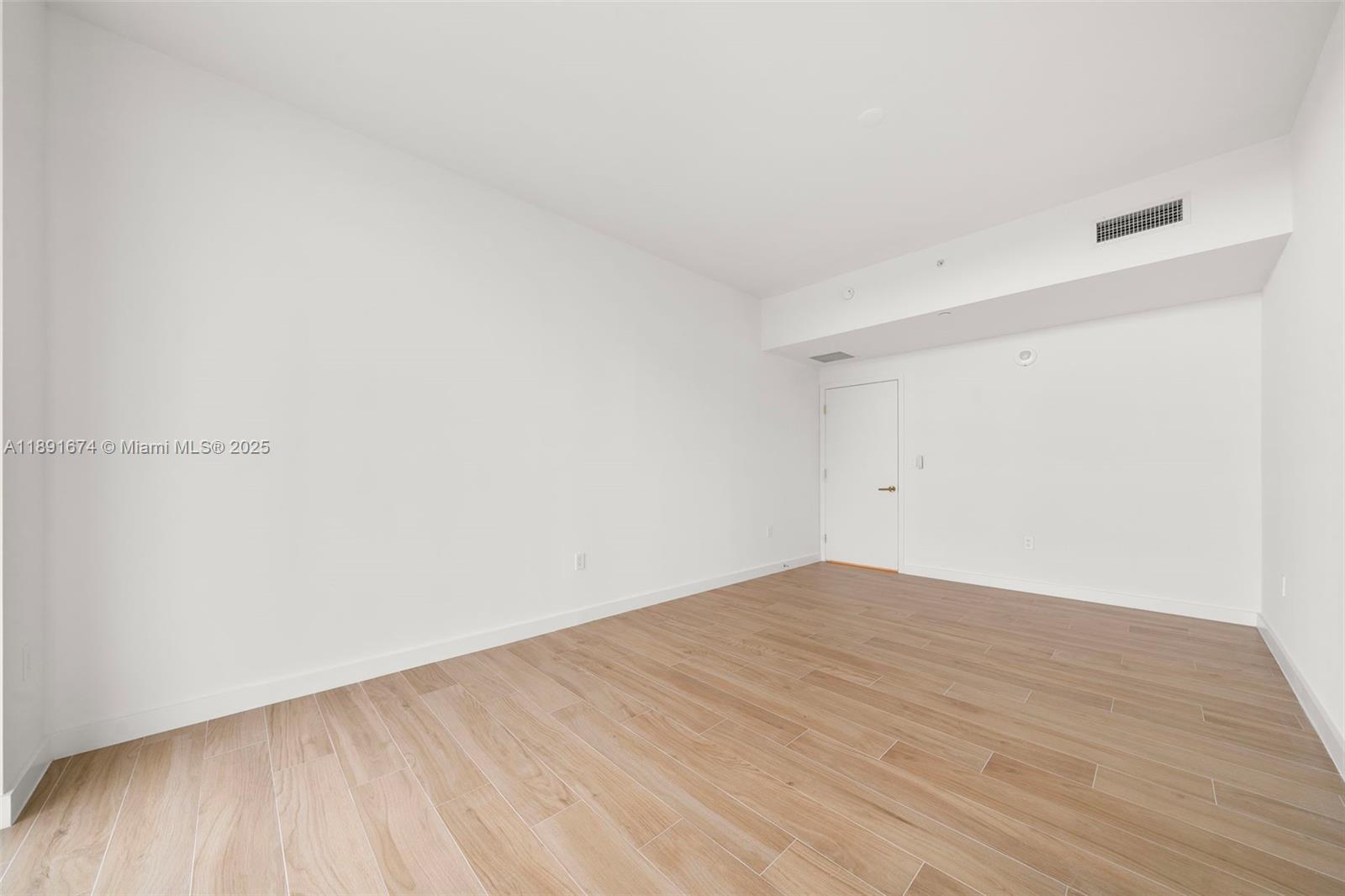 2678 Tigertail Avenue # 1101