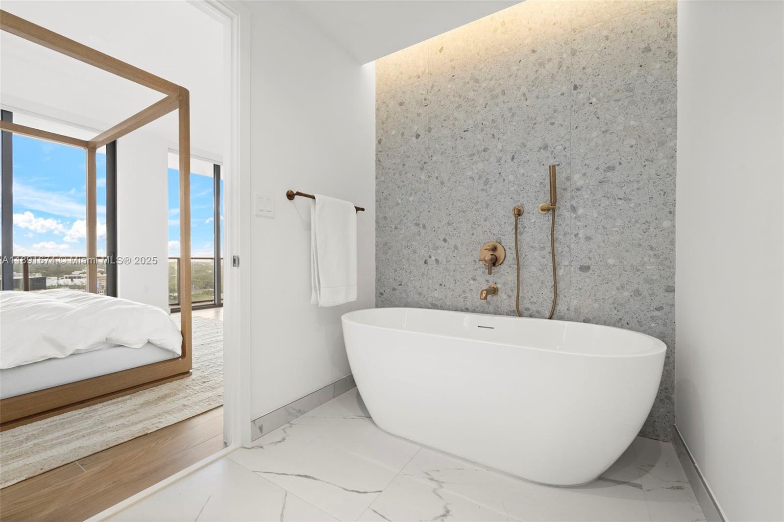 2678 Tigertail Avenue # 1101