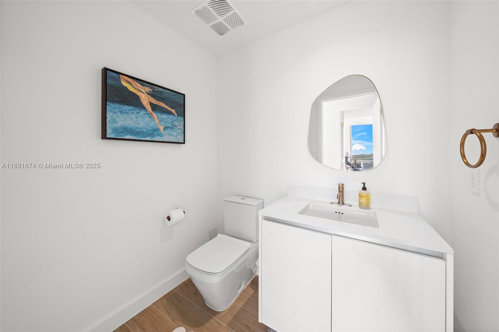 2678 Tigertail Avenue # 1101