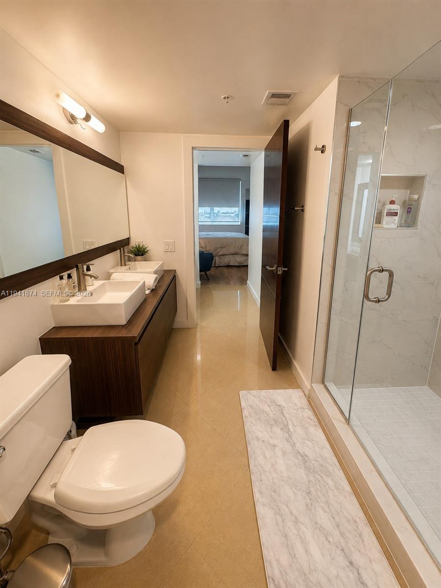 650 West Ave # 810