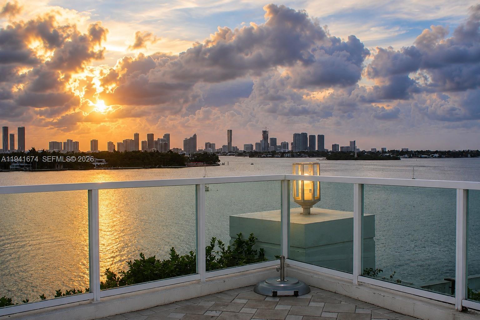650 West Ave # 810
