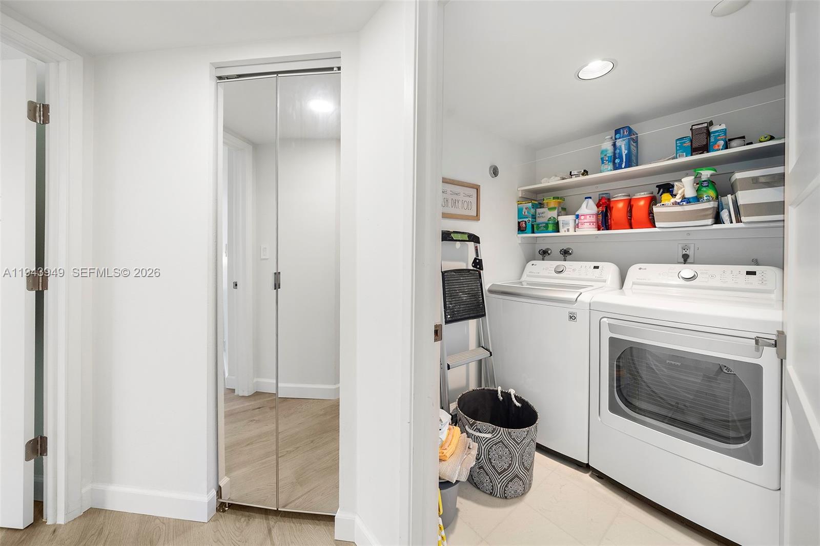 19101 NE Mystic Pointe Drive # 901