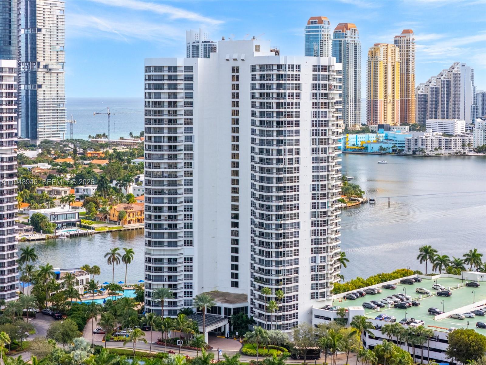 19101 NE Mystic Pointe Drive # 901