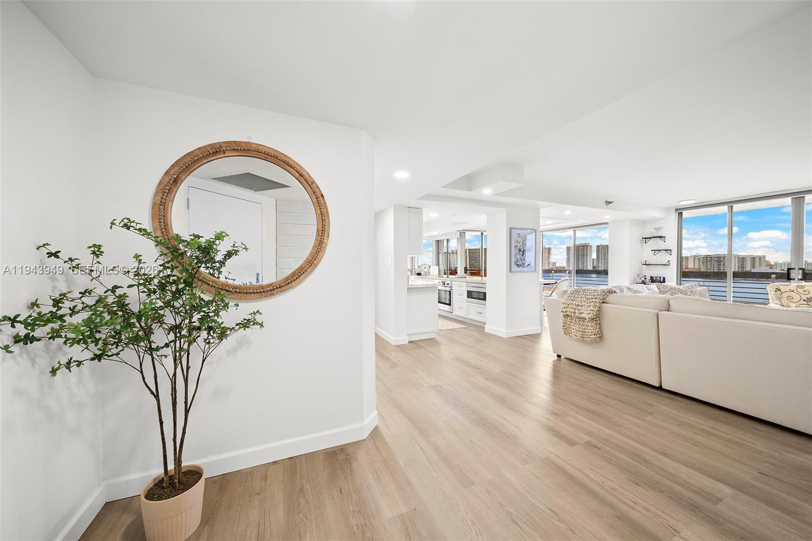 19101 NE Mystic Pointe Drive # 901