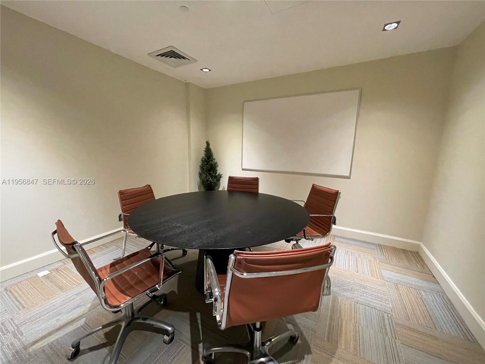 950 Brickell Bay Dr # 1402