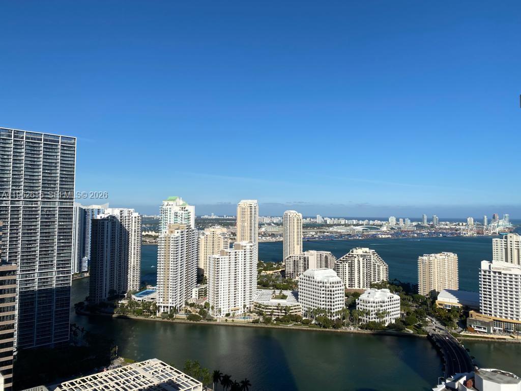950 Brickell Bay Dr # 4002