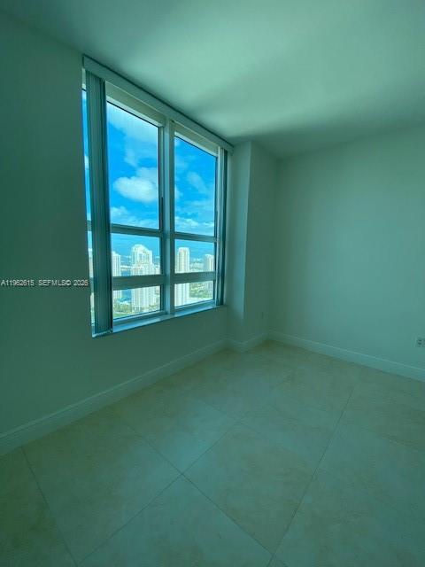 950 Brickell Bay Dr # 4002