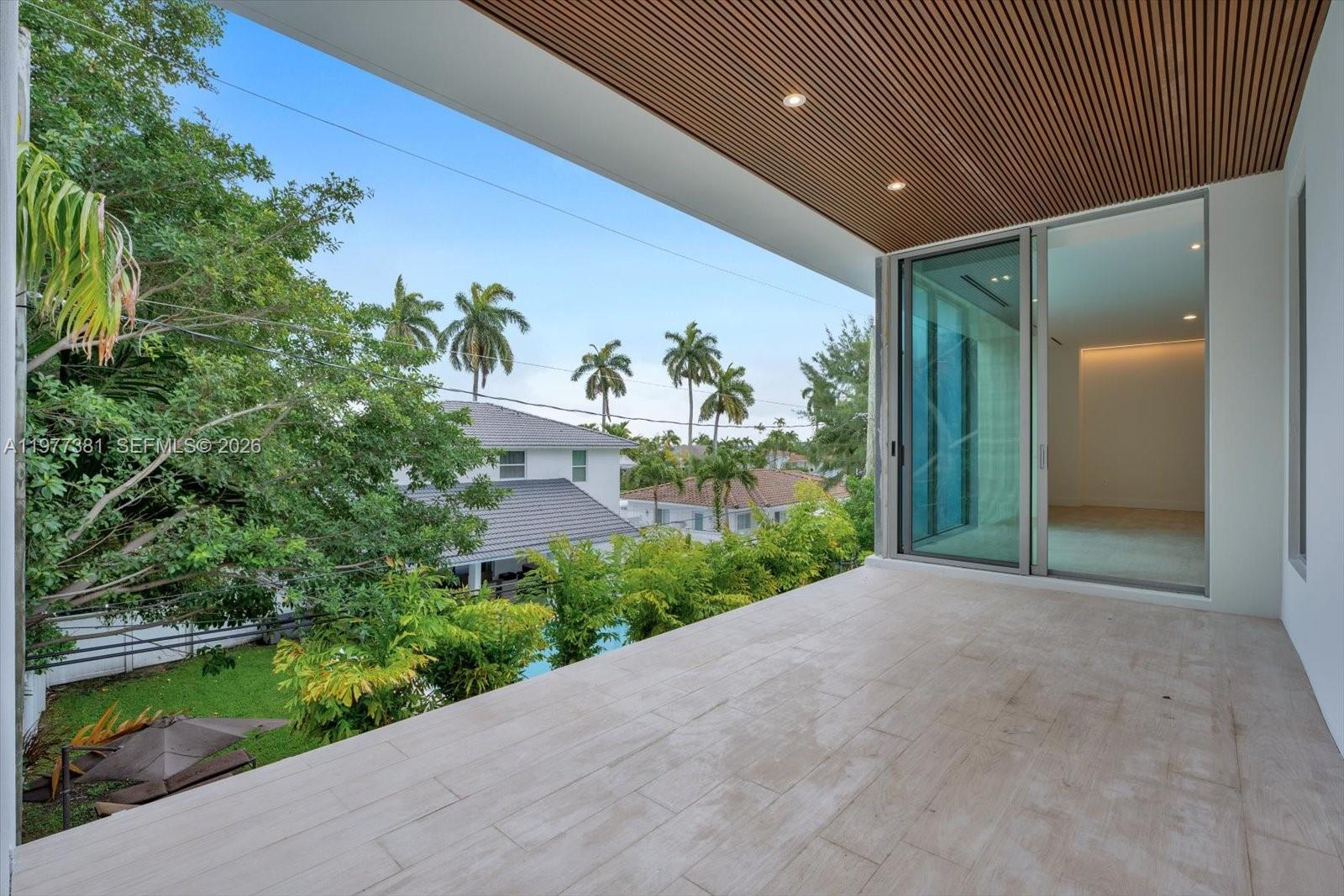 7701 Coquina Dr