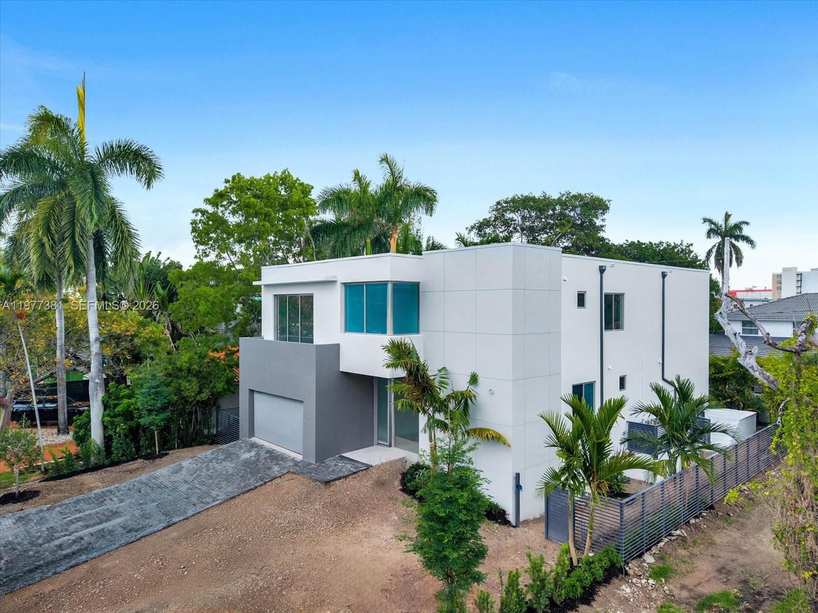 7701 Coquina Dr