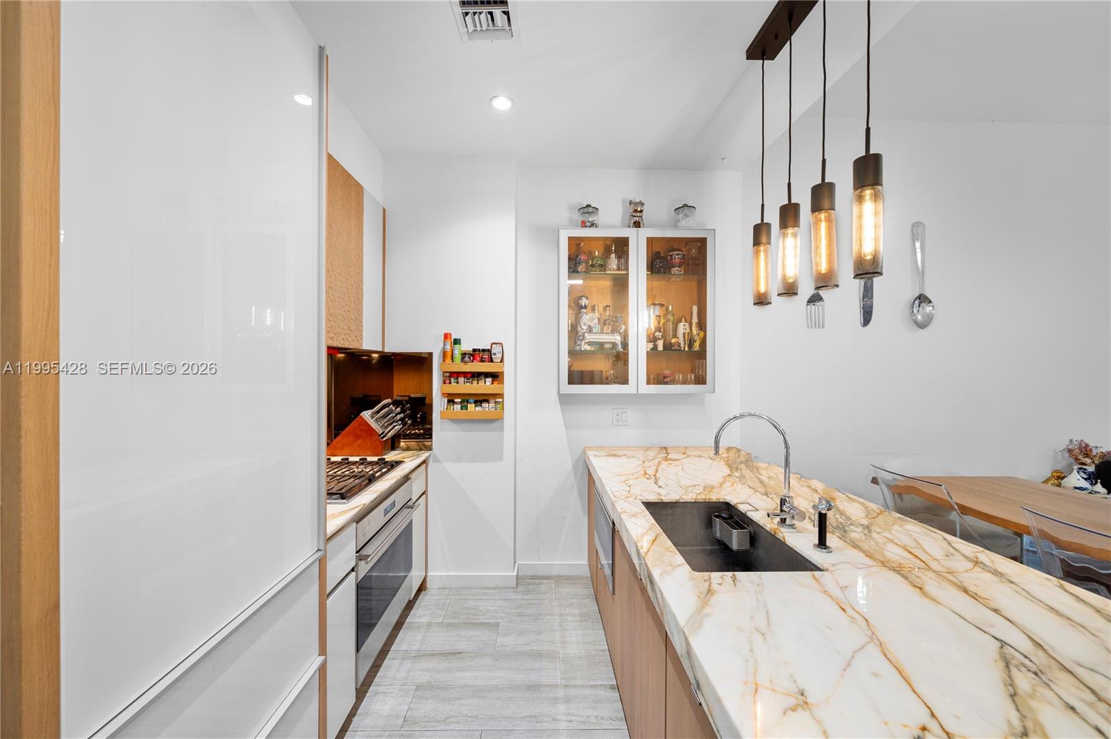 2831 S Bayshore Dr # 406