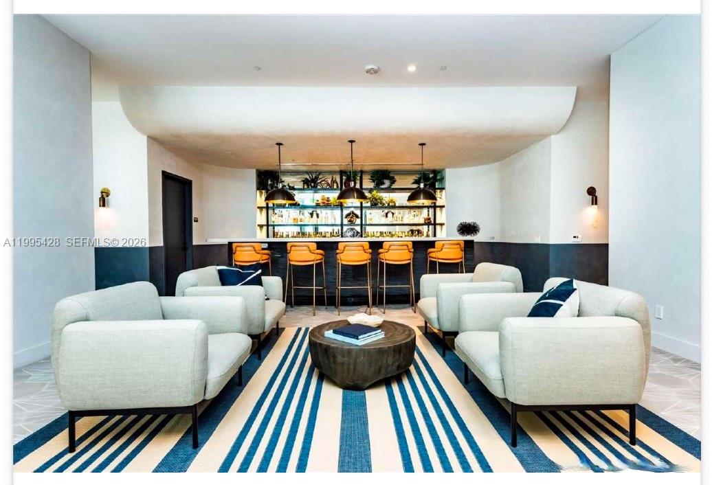 2831 S Bayshore Dr # 406