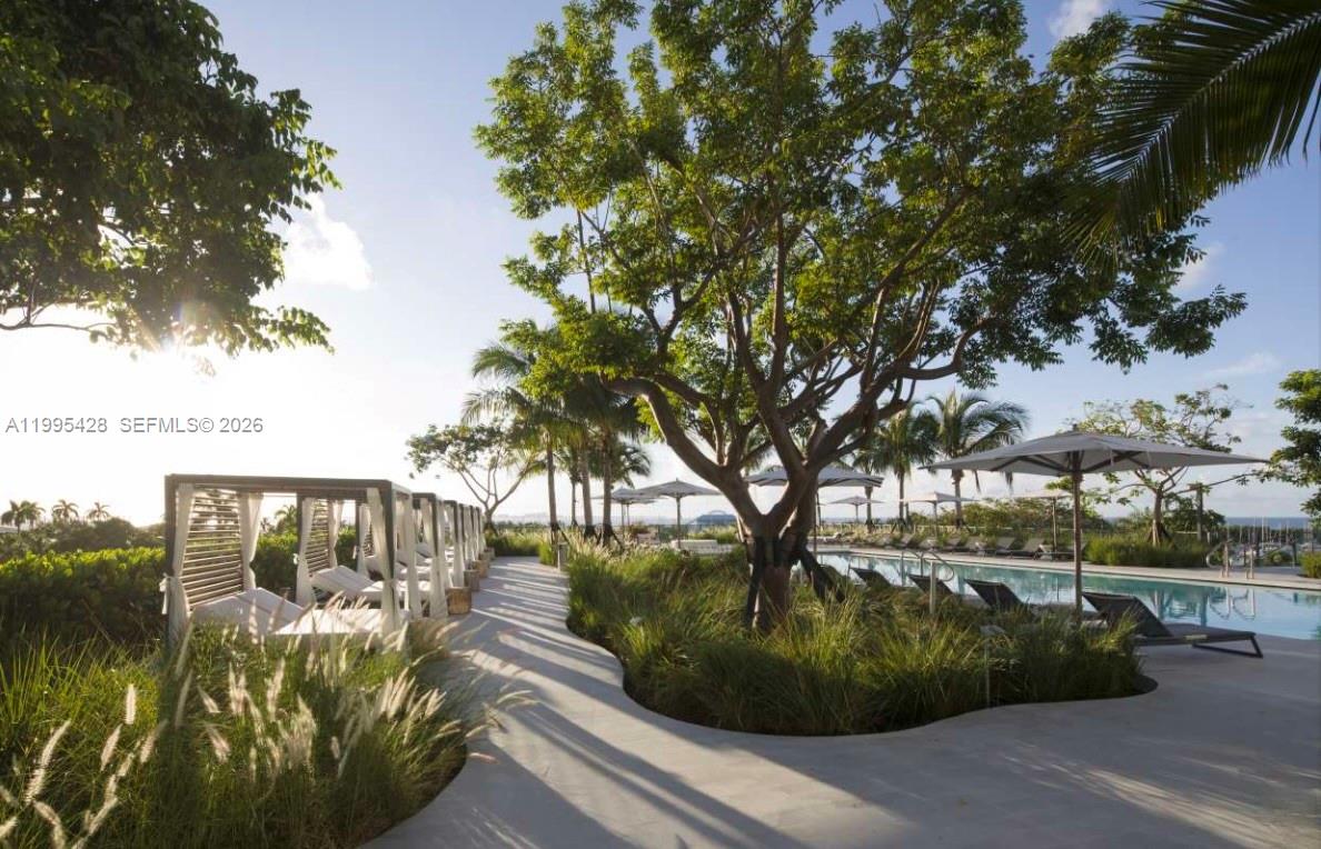 2831 S Bayshore Dr # 406