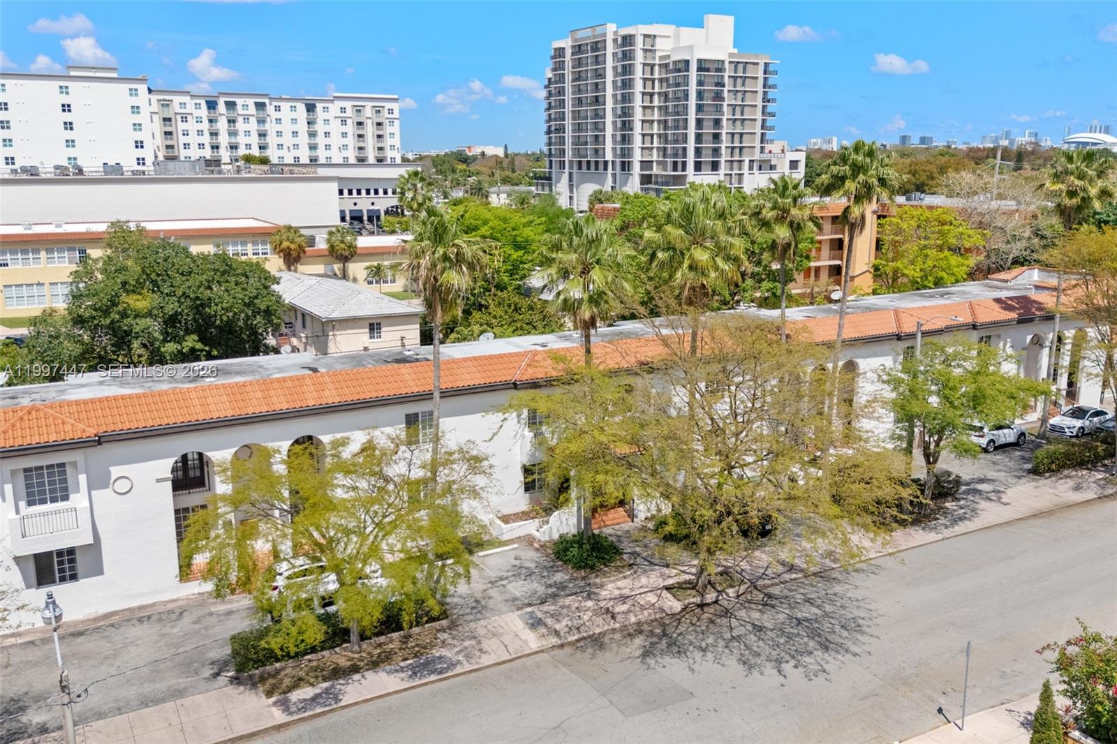 21 Madeira Ave # 12